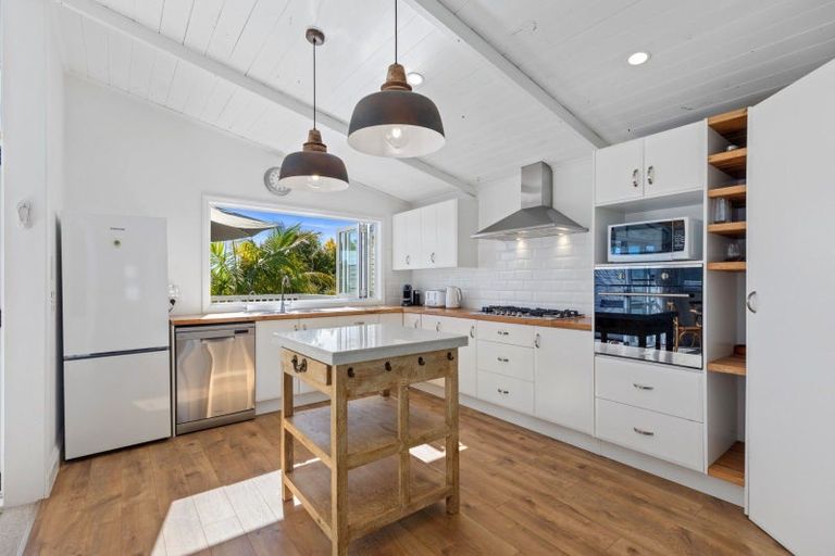 Photo of property in 41 Simpson Road, Papamoa Beach, Papamoa, 3118