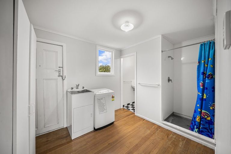 Photo of property in 17 Main Road, Raglan, 3225