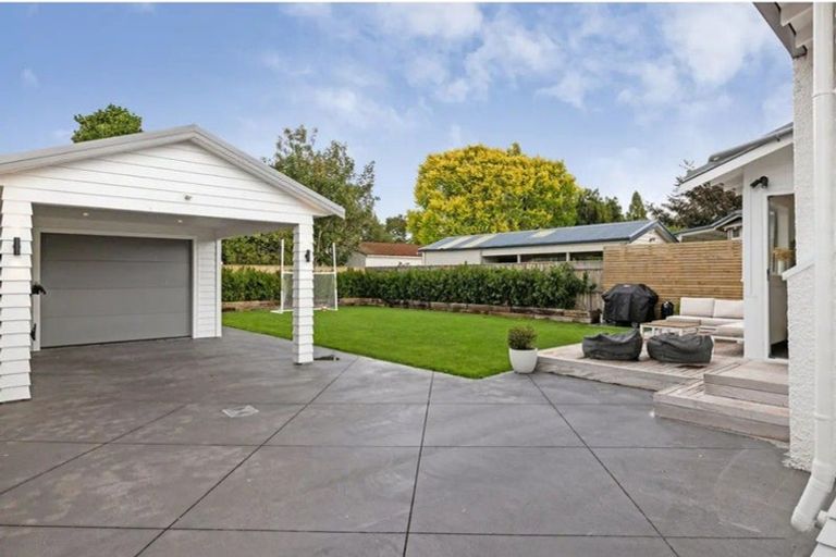 Photo of property in 11 Miro Street, Takaro, Palmerston North, 4410