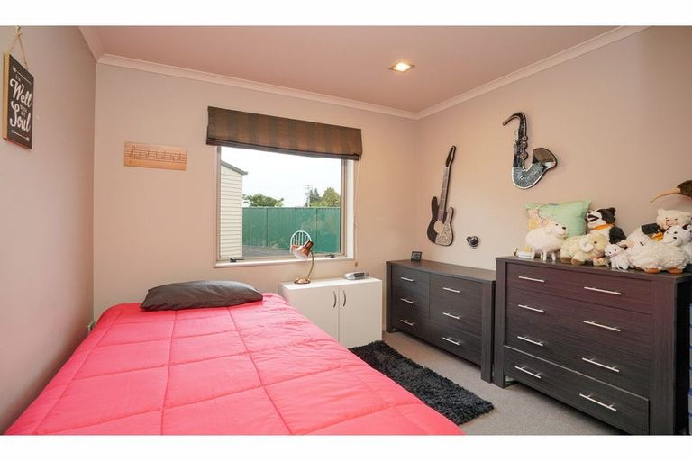 Photo of property in 33 Oteramika Road, Rockdale, Invercargill, 9812