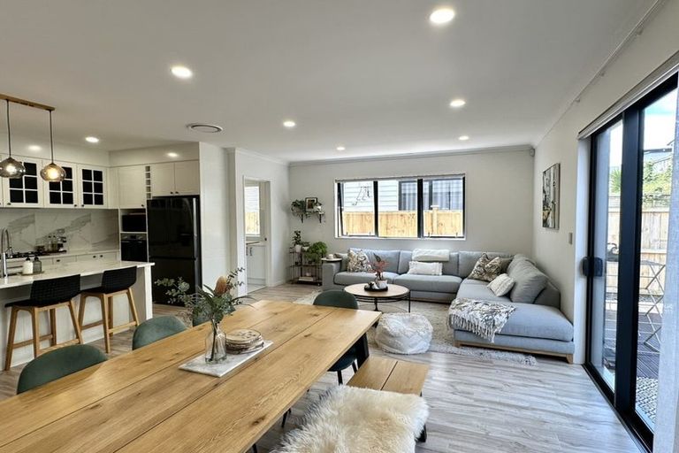 Photo of property in 24 Matahae Drive, Flat Bush, Auckland, 2019