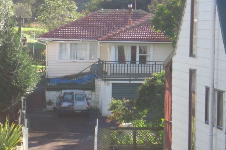 Photo of property in 1/725 Swanson Road, Swanson, Auckland, 0612