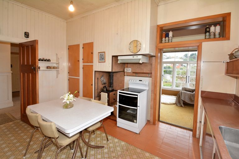 Photo of property in 61 Hazel Avenue, Caversham, Dunedin, 9012