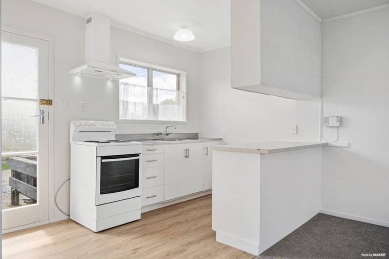 Photo of property in 1/9 Pratt Street, Papakura, 2110