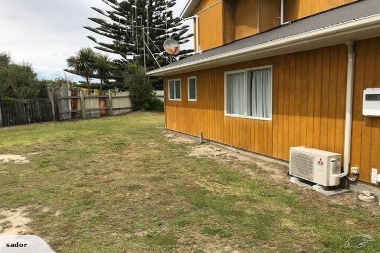 Photo of property in 16b Karaka Street, Otaki Beach, Otaki, 5512