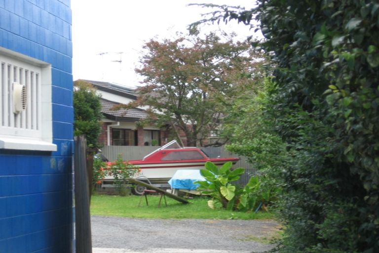 Photo of property in 99 Beach Haven Road, Beach Haven, Auckland, 0626