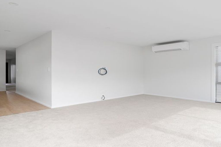 Photo of property in 1/78 Sandwich Road, Saint Andrews, Hamilton, 3200