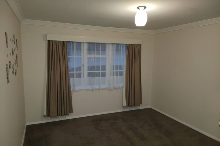 Photo of property in 36 Gibbons Street, Upper Hutt Central, Upper Hutt, 5018