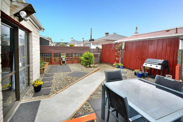 Photo of property in 123f Macandrew Road, South Dunedin, Dunedin, 9012