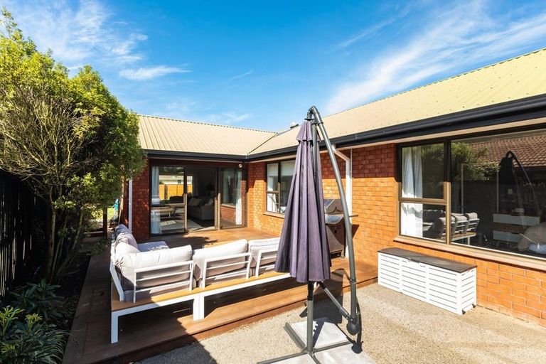 Photo of property in 265 Queenspark Drive, Parklands, Christchurch, 8083