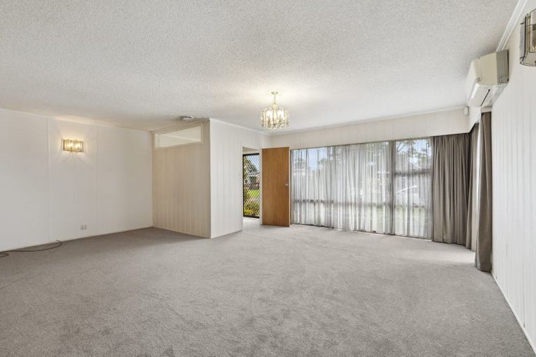 Photo of property in 4 Honey Place, Weymouth, Auckland, 2103