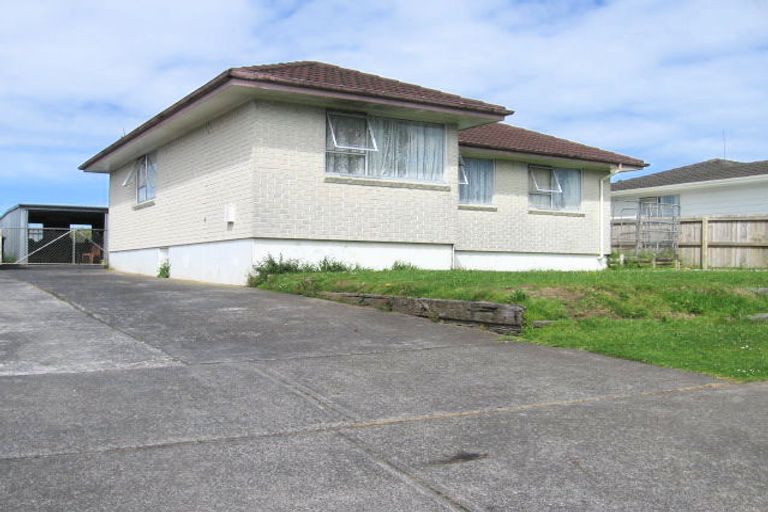 Photo of property in 37 Alabaster Drive, Papatoetoe, Auckland, 2025