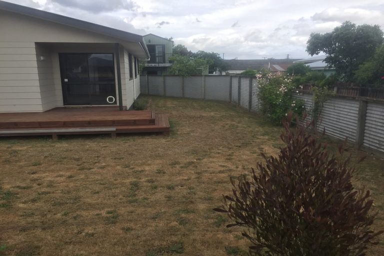 Photo of property in 74 New York Street, Martinborough, 5711