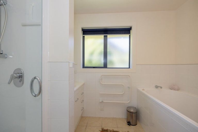 Photo of property in 22 Allenby Place, Wanaka, 9305