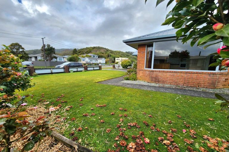 Photo of property in 2 Josephine Street, Greymouth, 7805