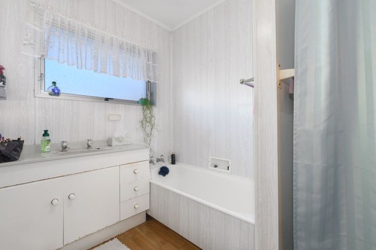 Photo of property in 25 Pah Street, Matua, Tauranga, 3110