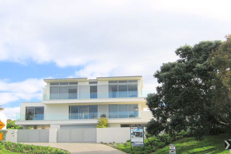 Photo of property in 10 Te Ngaio Road, Mount Maunganui, 3116