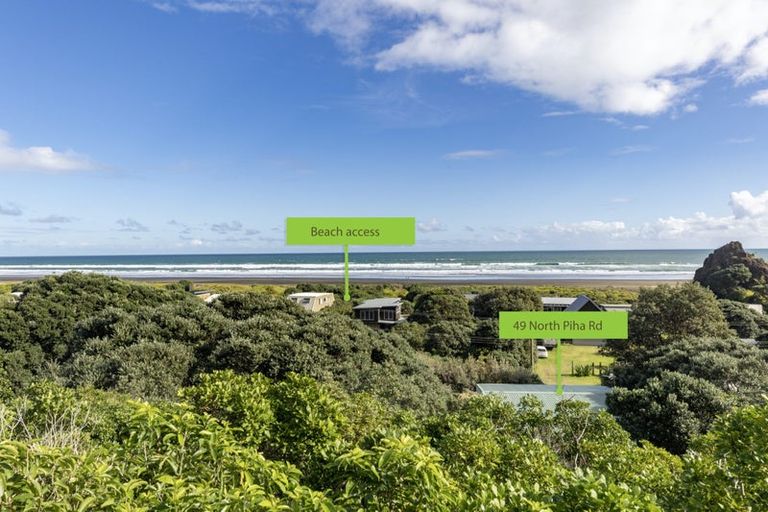 Photo of property in 49 North Piha Road, Piha, New Lynn, 0772