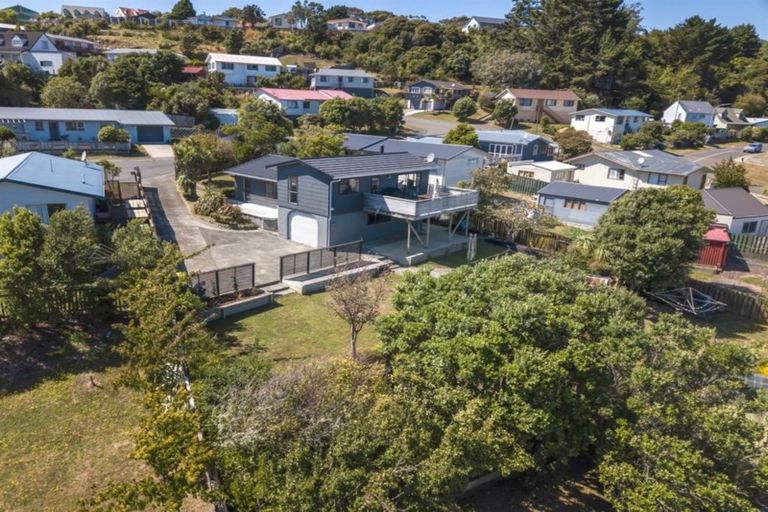 Photo of property in 5 Garboard Lane, Whitby, Porirua, 5024