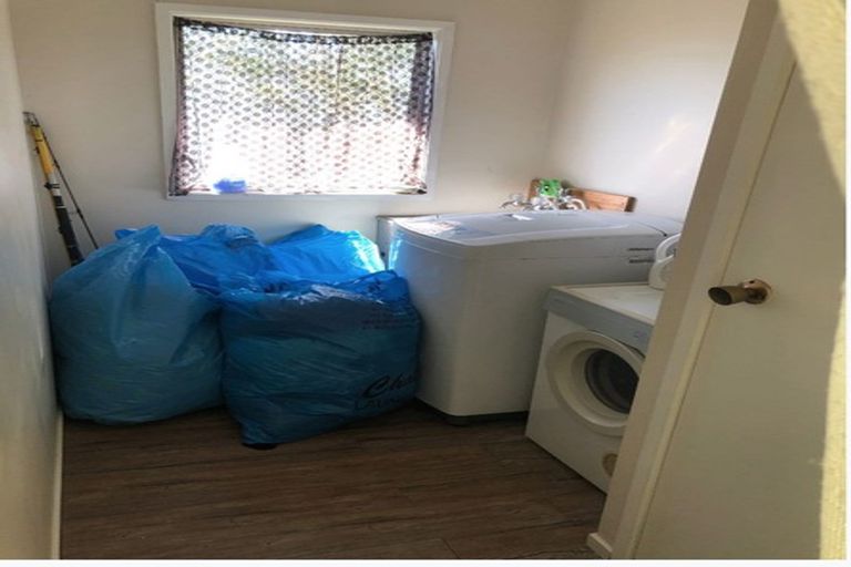 Photo of property in 2/90 Finlayson Avenue, Clendon Park, Auckland, 2103