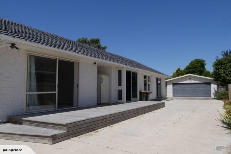 Photo of property in 14 Lochee Road, Upper Riccarton, Christchurch, 8041