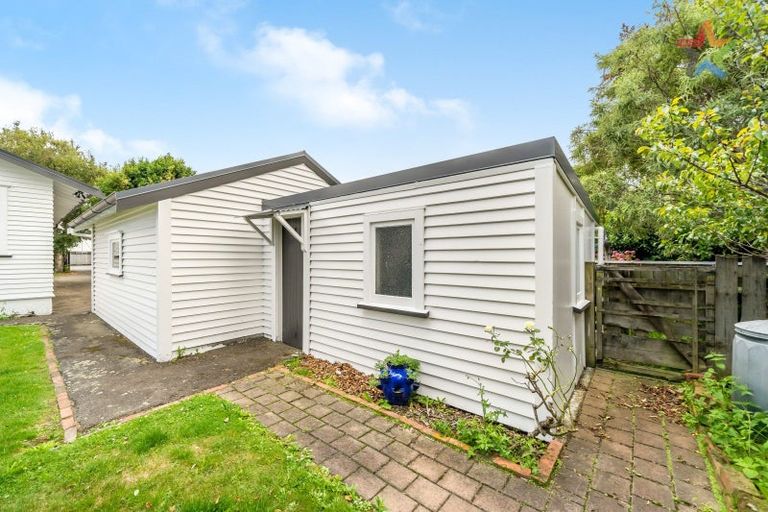 Photo of property in 30 Ludlam Crescent, Woburn, Lower Hutt, 5010