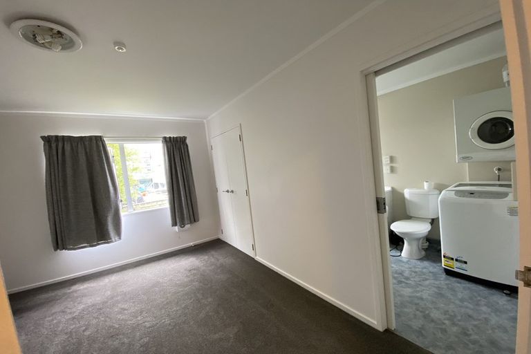 Photo of property in 11/3 Kelvin Grove, Te Aro, Wellington, 6011