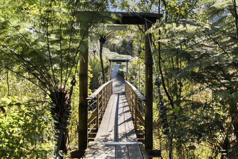 Photo of property in 251 Old Coach Road, Kaimarama, Whitianga, 3591