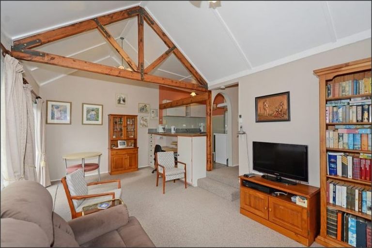 Photo of property in 1/4 Gower Street, Silverstream, Upper Hutt, 5019