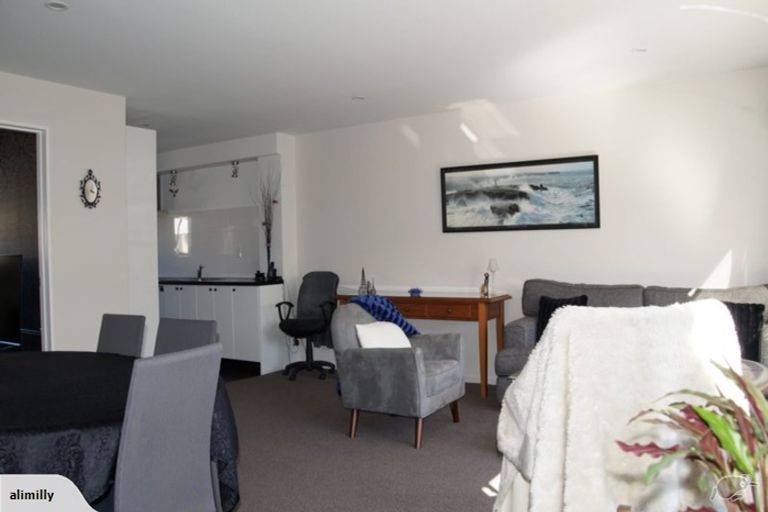 Photo of property in 2/71 Burke Street, Addington, Christchurch, 8024