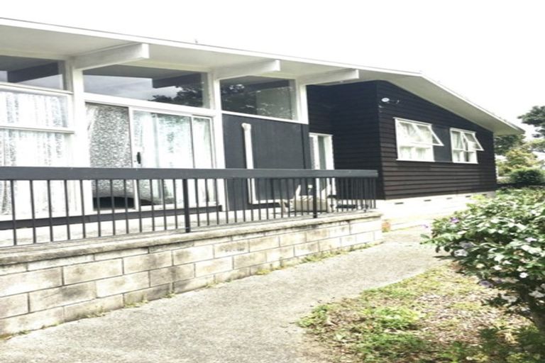 Photo of property in 5 Ben Lora Place, Mangere East, Auckland, 2024