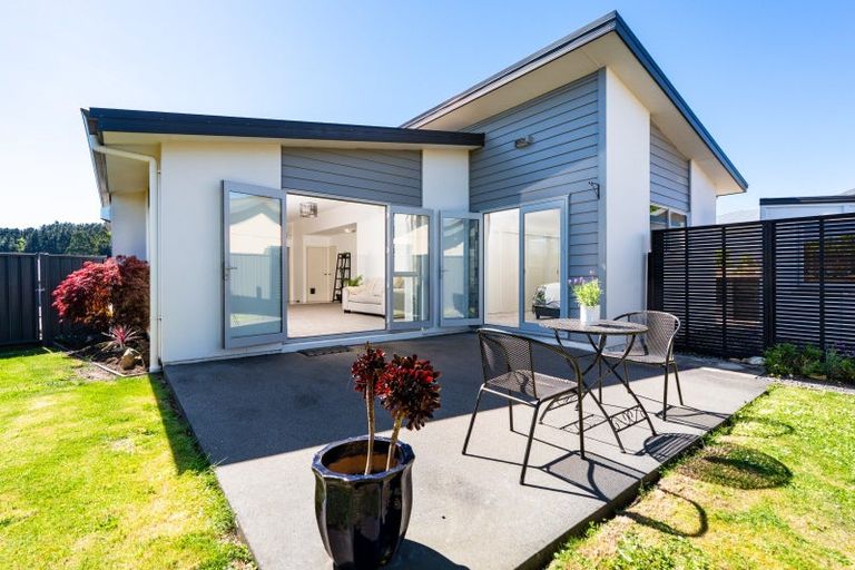 Photo of property in 38 Severn Street, Green Island, Dunedin, 9018