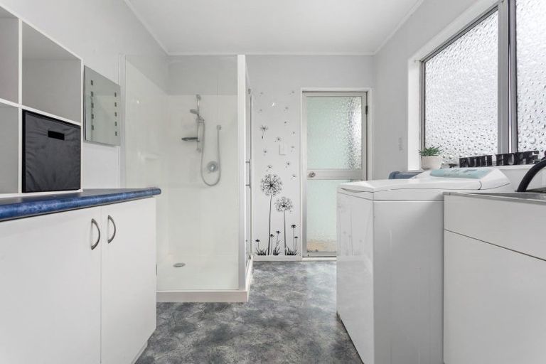 Photo of property in 52 Awatapu Drive, Whakatane, 3120