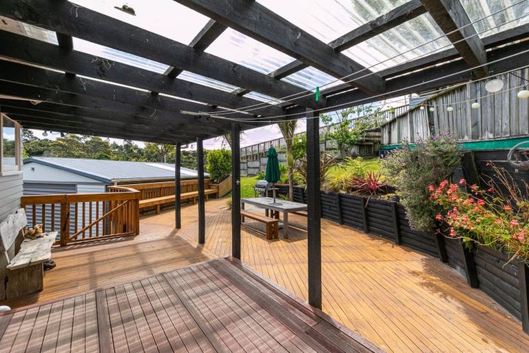 Photo of property in 81 Rangeview Road, Sunnyvale, Auckland, 0612