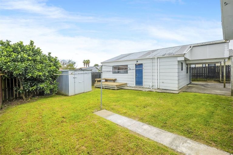 Photo of property in 6 Rhine Place, Weymouth, Auckland, 2103