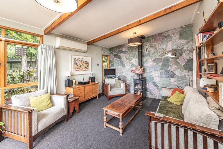 Photo of property in 4 Great North Road, Saint Johns Hill, Whanganui, 4500