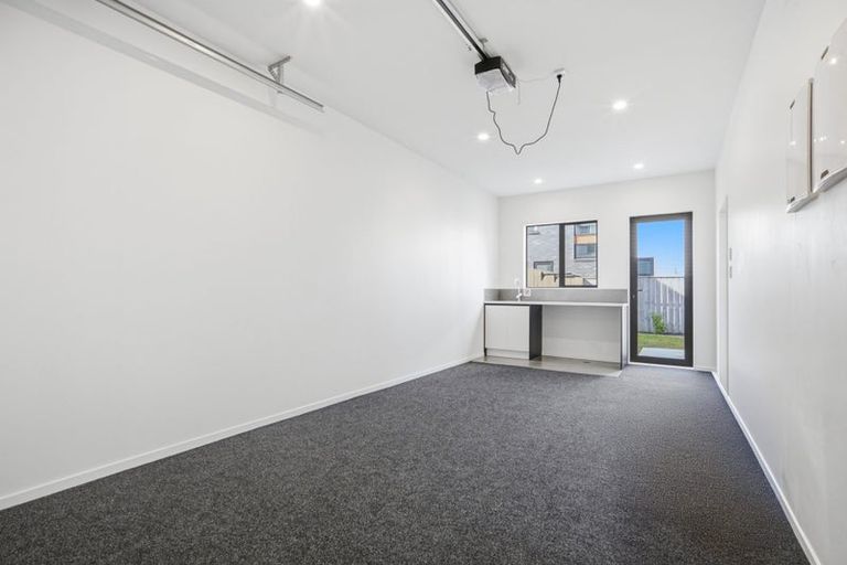 Photo of property in 14 Ocean Breeze Avenue, Hobsonville, 0616