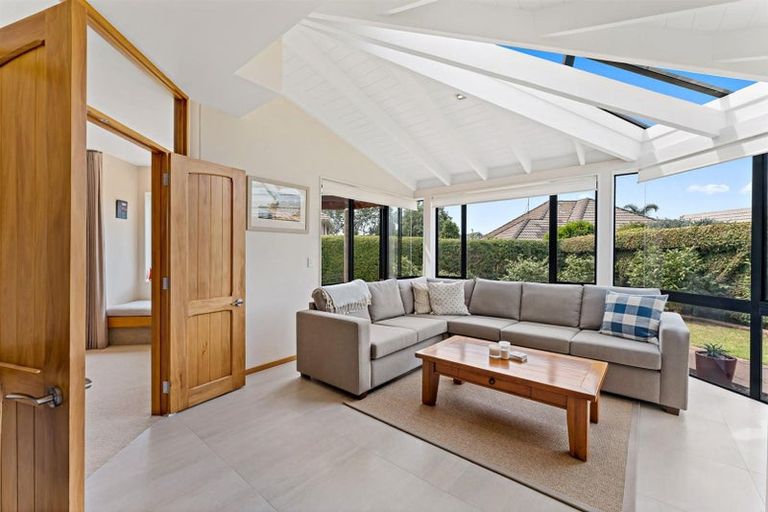 Photo of property in 2/33 Milford Road, Milford, Auckland, 0620