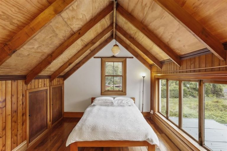 Photo of property in 41 Taupaki Road, Taupaki, Henderson, 0782