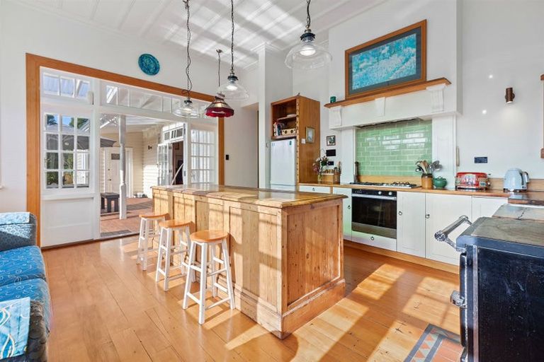 Photo of property in 184c Waikite Road, Welcome Bay, Tauranga, 3175