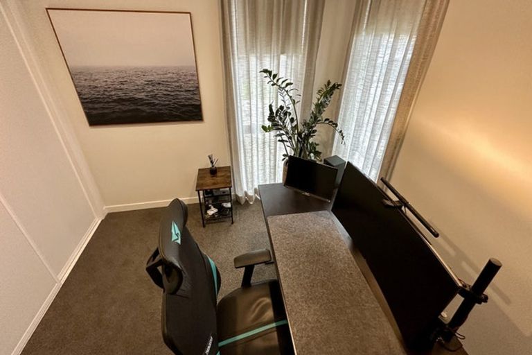 Photo of property in 10 Agathis Crescent, Wigram, Christchurch, 8025