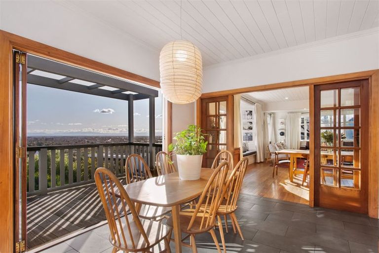 Photo of property in 16 Huntsbury Avenue, Huntsbury, Christchurch, 8022