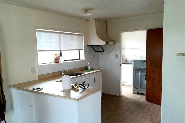Photo of property in 2/33 Thorburn Avenue, Red Beach, 0932