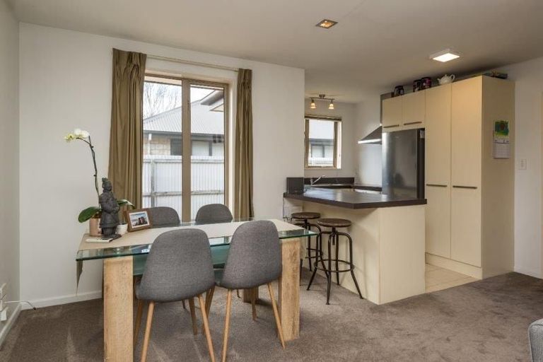 Photo of property in 65a Cleveland Street, Edgeware, Christchurch, 8013