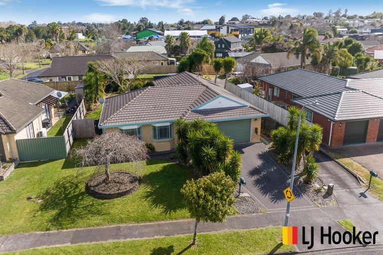 Photo of property in 62 Tington Avenue, Wattle Downs, Auckland, 2103