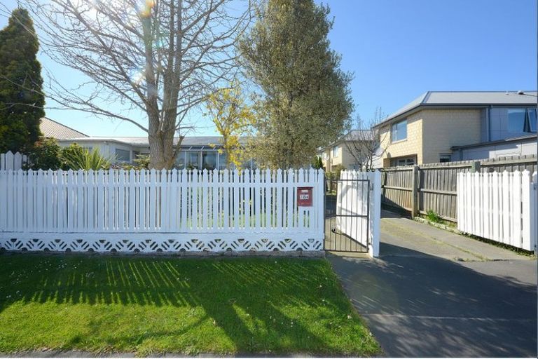 Photo of property in 78a Packe Street, Edgeware, Christchurch, 8013