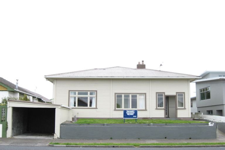 Photo of property in 6 Princes Street, Fitzroy, New Plymouth, 4312