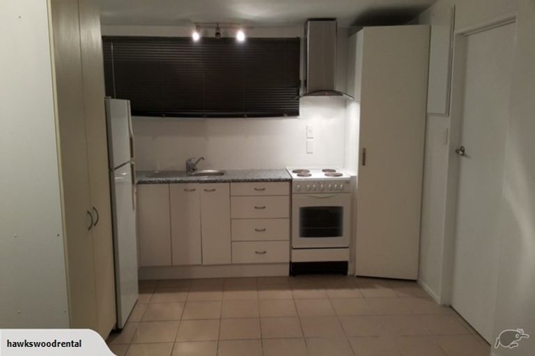 Photo of property in 103 Rattray Street, Riccarton, Christchurch, 8041