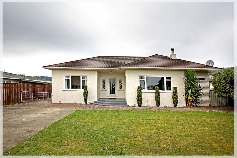 Photo of property in 176 Bartholomew Road, Levin, 5510