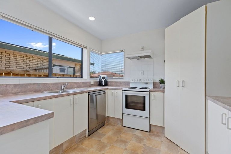 Photo of property in 65 Romana Crescent, Papamoa Beach, Papamoa, 3118